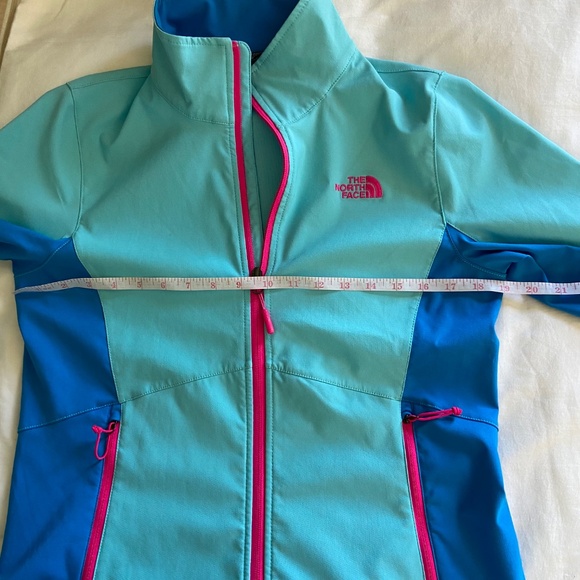 North Face Soft Shell Jacket - Picture 6 of 6